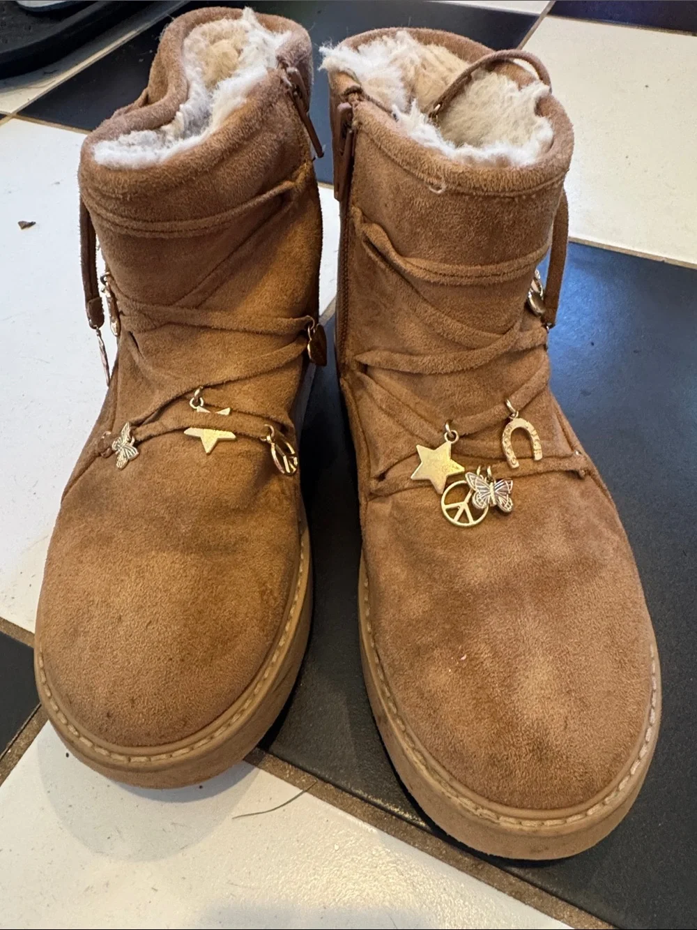 Girls' Tan Faux-Suede Winter Boots with Charm Accents sz 2